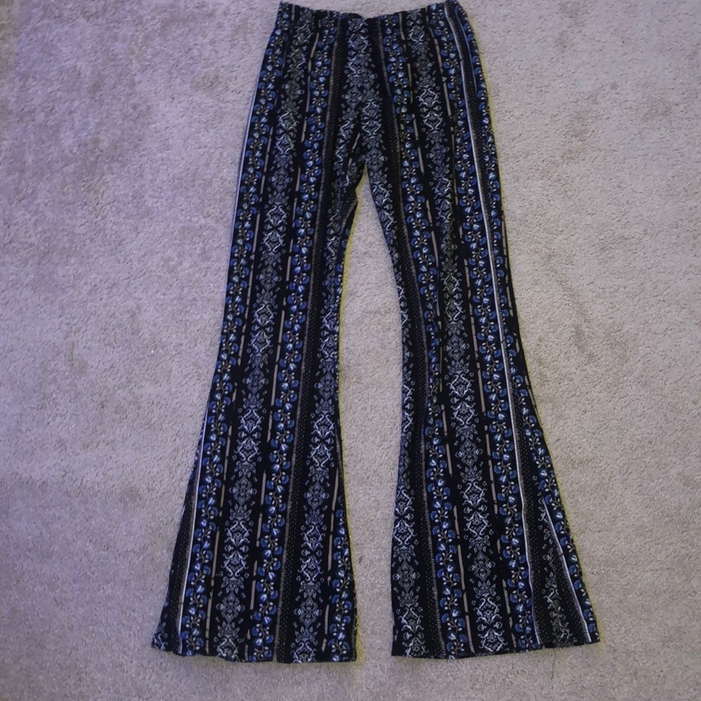 Try this, bell bottom leggings size: SMALL